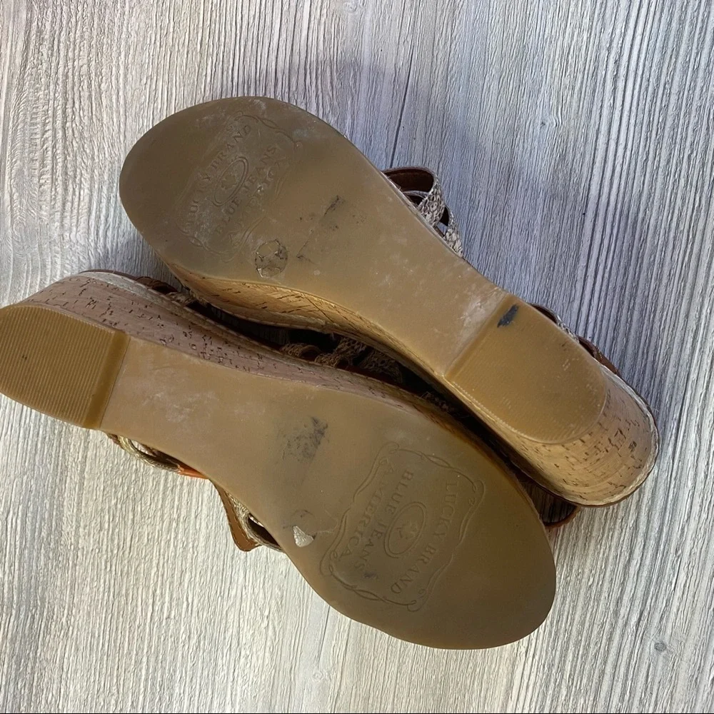 Strappy leather wedge cork sandals Lucky brand Keena with adjustable buckle EUC
